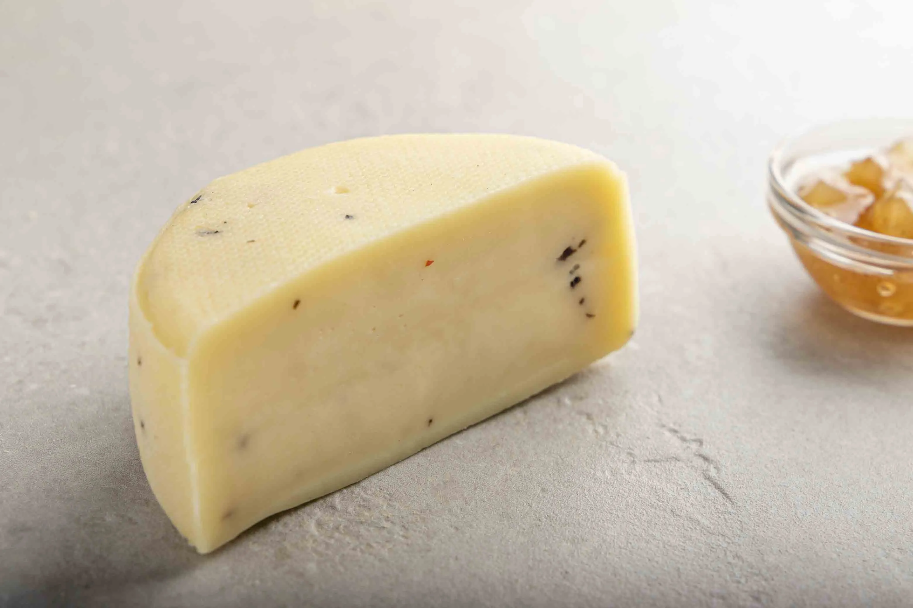 Formaggio al Tartufo della casa Bio